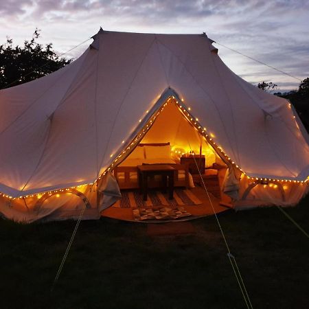 6M Emperor Tent Near Whitby With Log Burner Liverton Zewnętrze zdjęcie