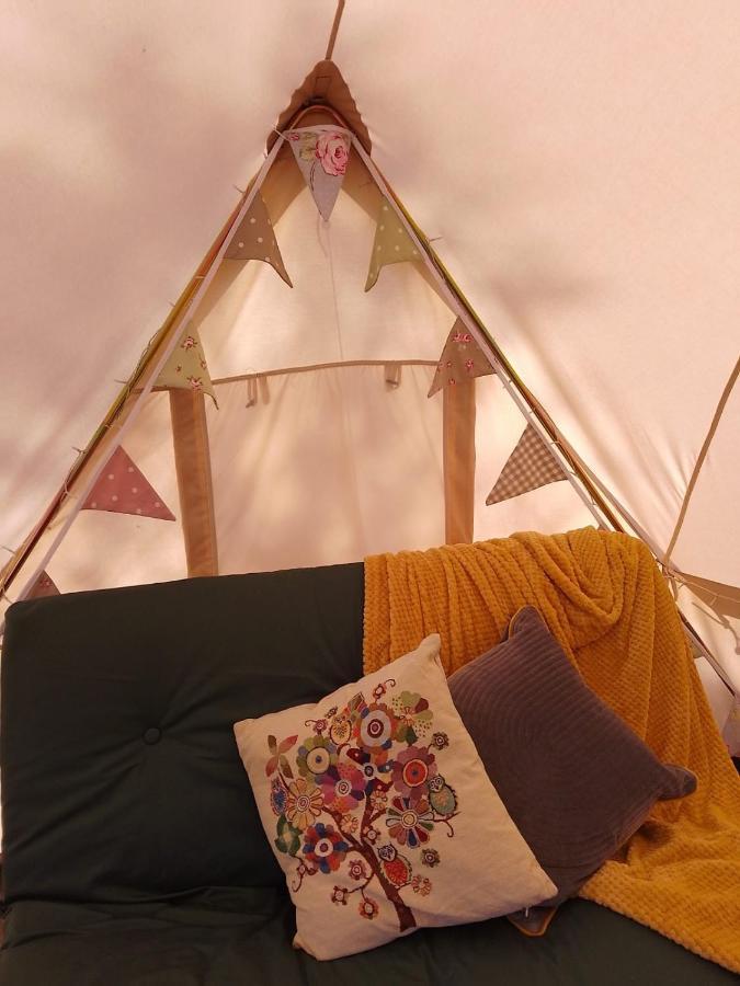 6M Emperor Tent Near Whitby With Log Burner Liverton Zewnętrze zdjęcie