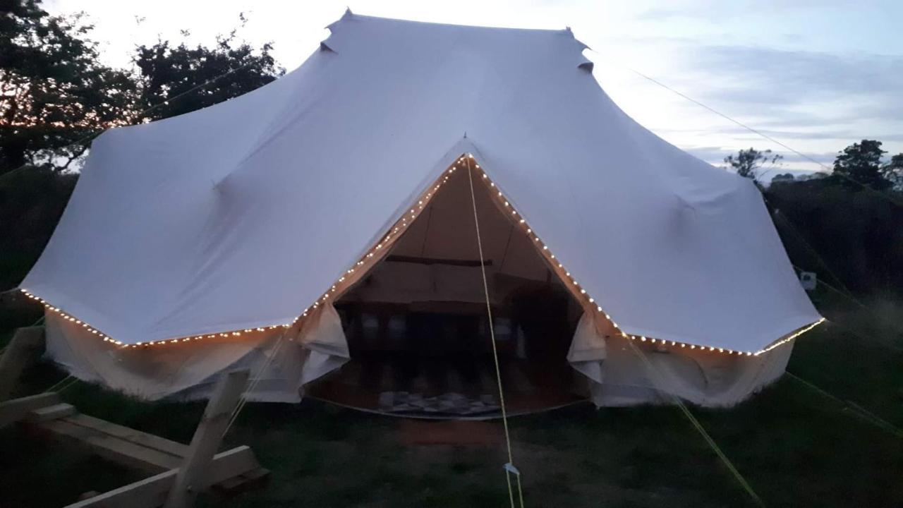6M Emperor Tent Near Whitby With Log Burner Liverton Zewnętrze zdjęcie