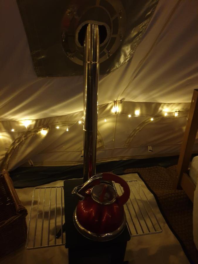 6M Emperor Tent Near Whitby With Log Burner Liverton Zewnętrze zdjęcie